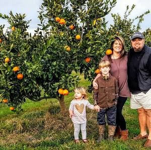 Meet your Posher, Larry d.